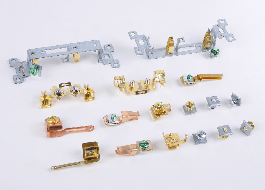 五金沖壓加工件表面出現(xiàn)凸包缺陷的原因是什么？解決方法！